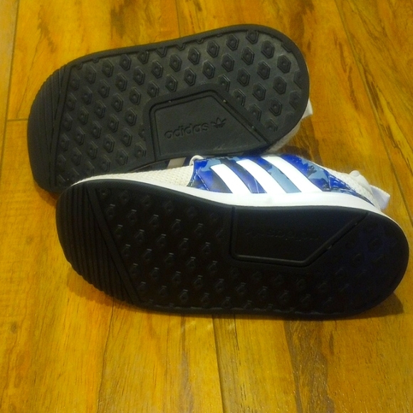 Adidas Sneakers. Size 9C. - Picture 4 of 6